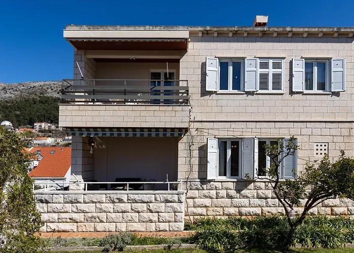Apartments Villa Falkoni