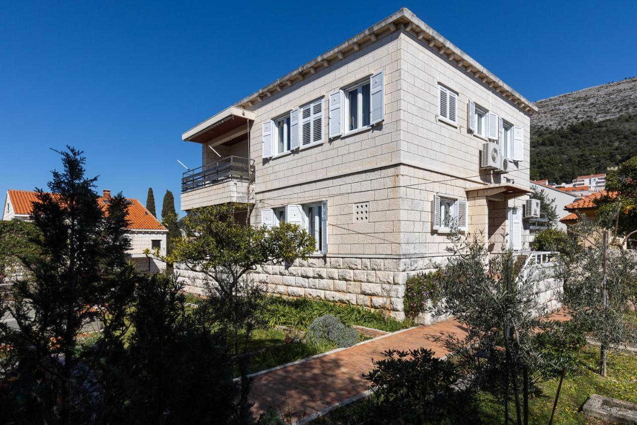 Falkoni Apartma